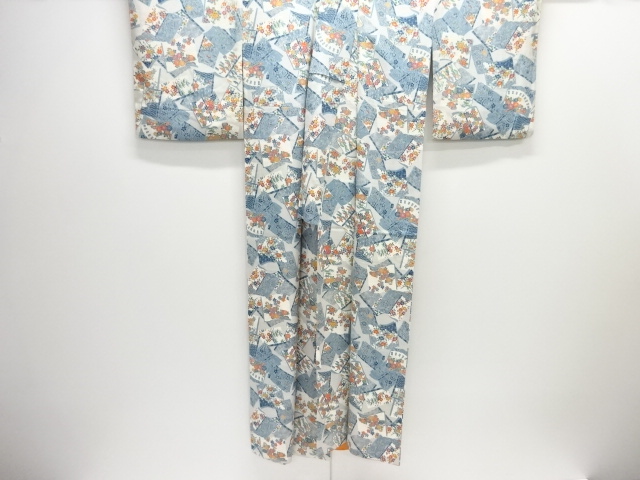  読み本模様小紋着物